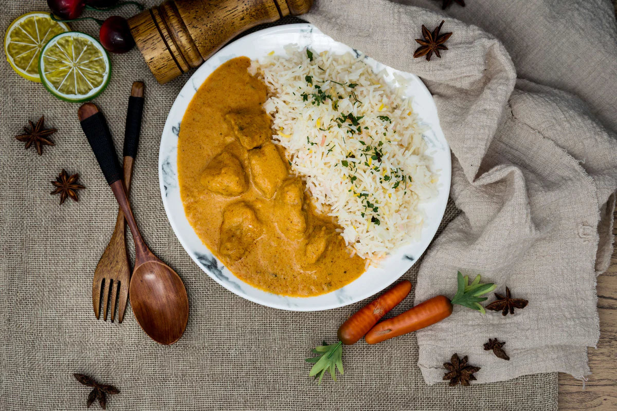 Korma Curry with Coconut Milk Powder